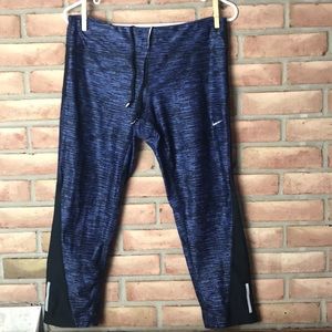 Nike dri-fit Capri workout leggings